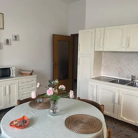 公寓 Sotto La Torre - Dimora Elegante Con Vista Sulla Valle *